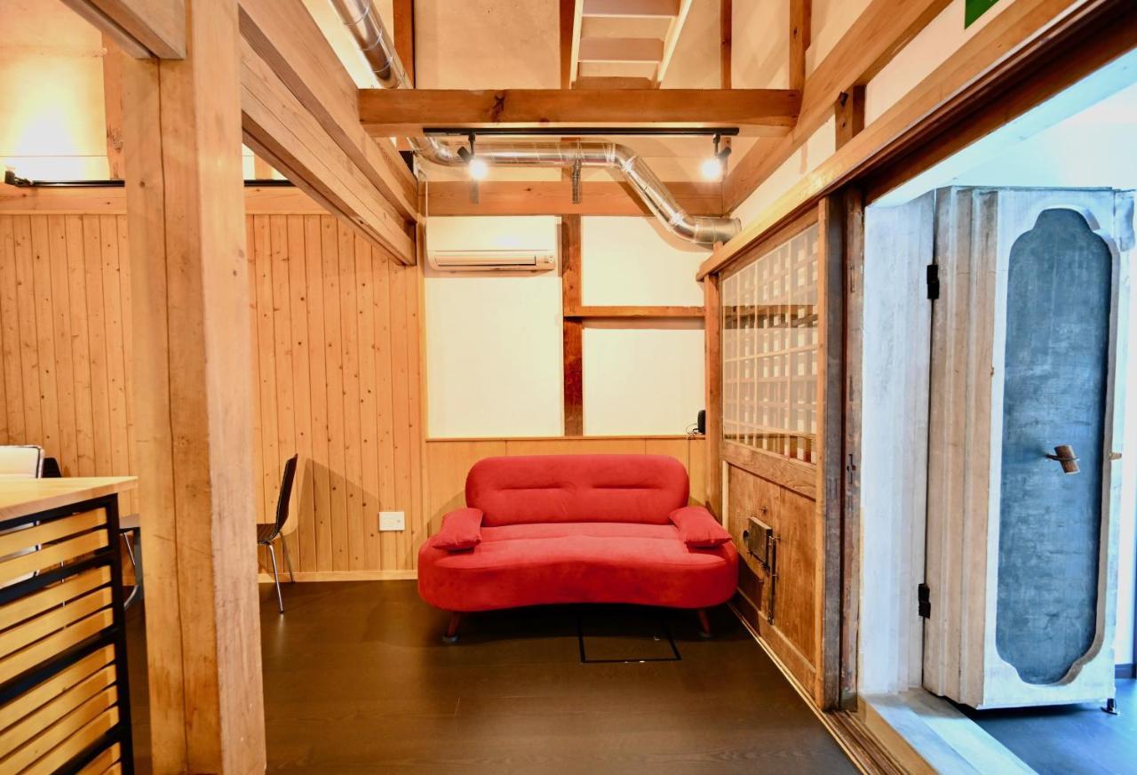 Manabi-Stay Takayama モダンな蔵ダイニングと半露天風呂付き古民家一棟貸切ホテル Esterno foto